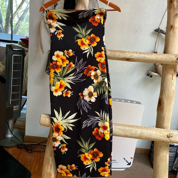 DNA couture | Dresses | Dna Couture Black Strapless Dress With Tropical ...